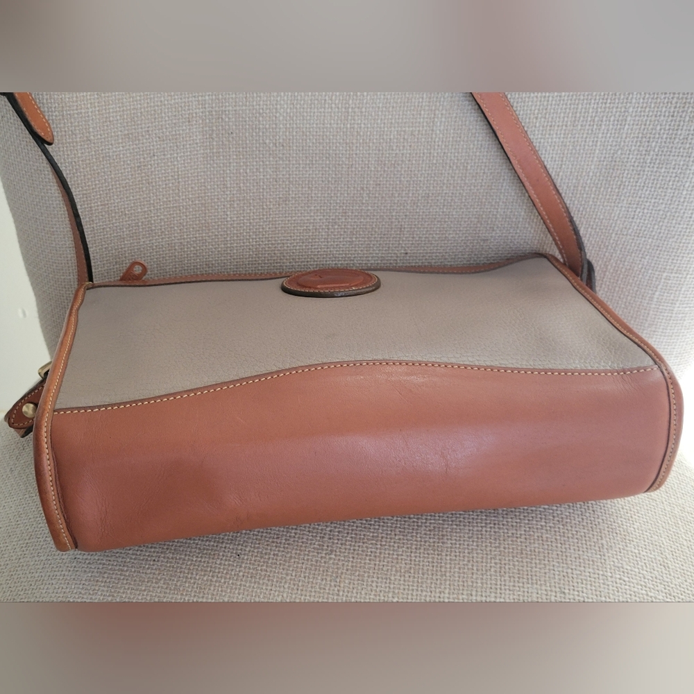 Dooney & Bourke All-Weather Leather Shoulder Bag in cream and tan pebble leather - Picture 6 of 11